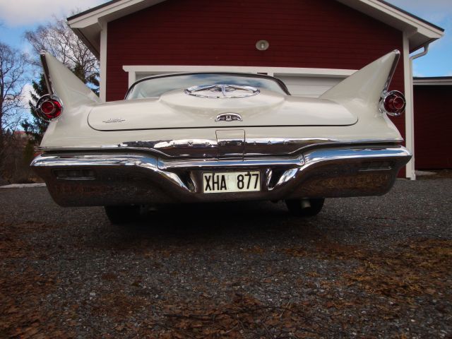 353105--136 Chrysler Imperial -61 i utställningsskick