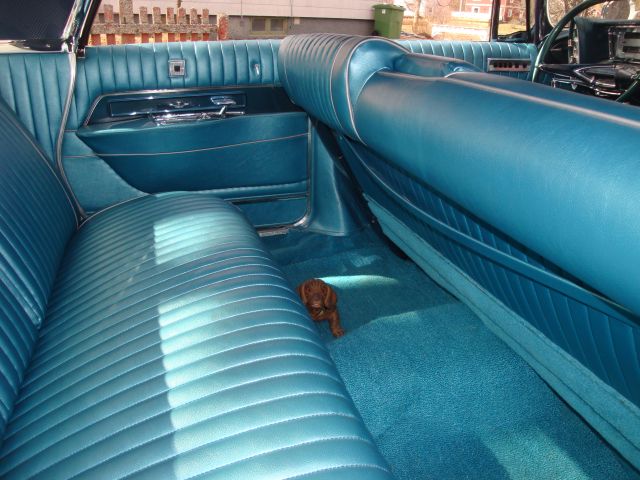 353105--125 Chrysler Imperial -61 i utställningsskick