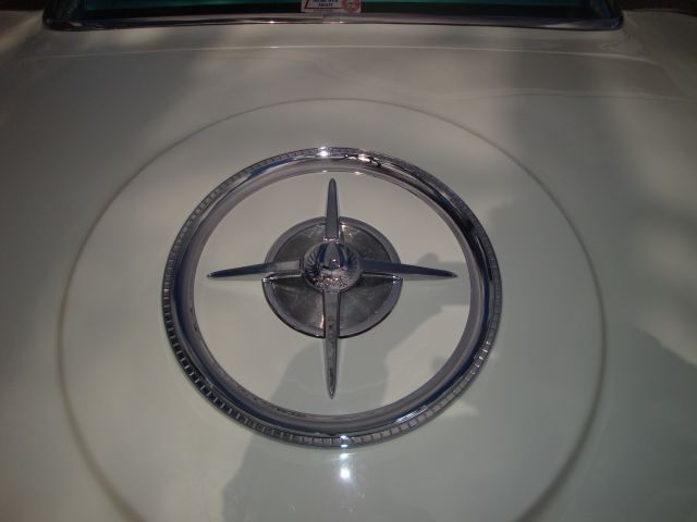 353105--129 Chrysler Imperial -61 i utställningsskick