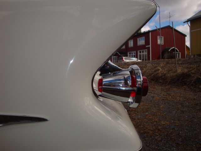 353105--131 Chrysler Imperial -61 i utställningsskick