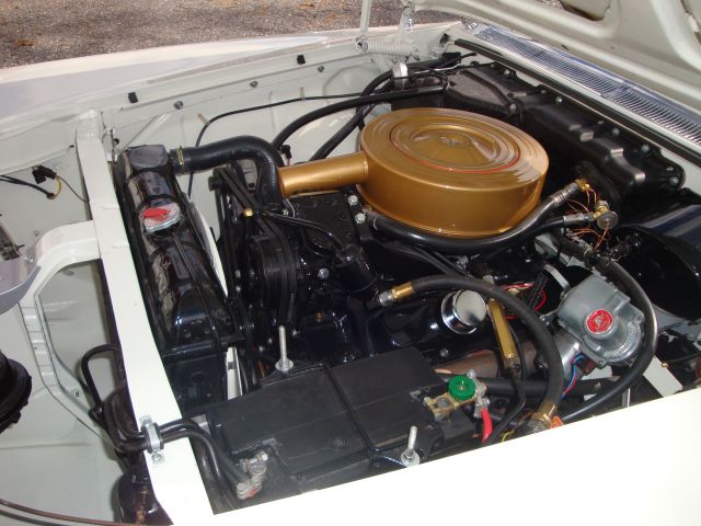 353105--119 Chrysler Imperial -61 i utställningsskick