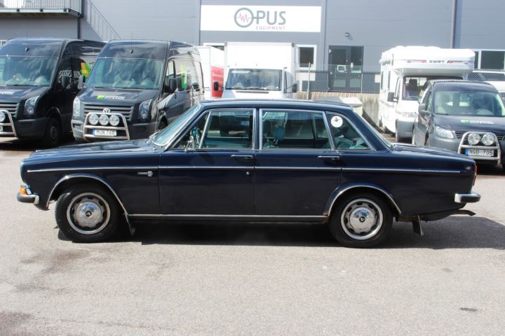 374378--109 Volvo 164 -70