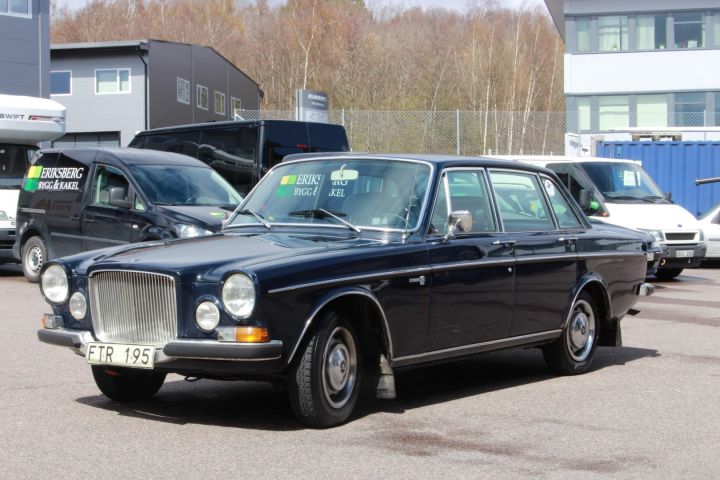 374378--110 Volvo 164 -70