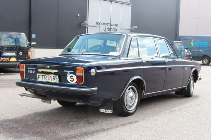 374378--107 Volvo 164 -70