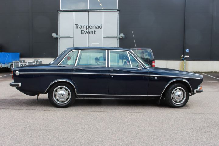 374378--106 Volvo 164 -70