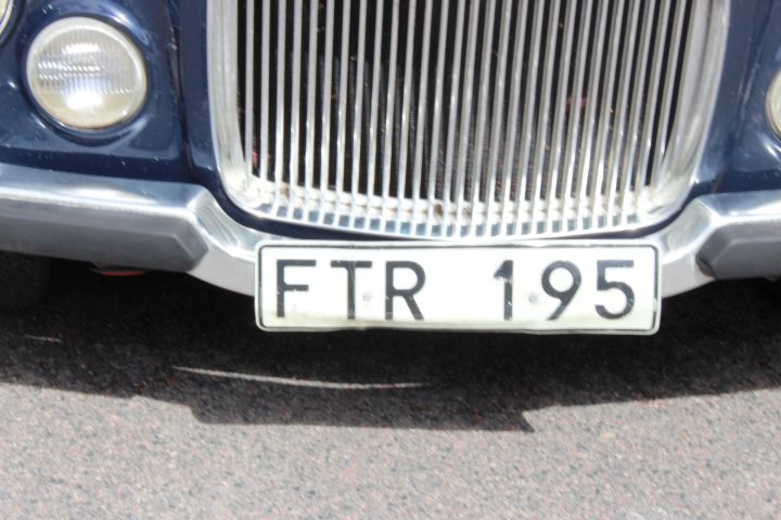 374378--104 Volvo 164 -70