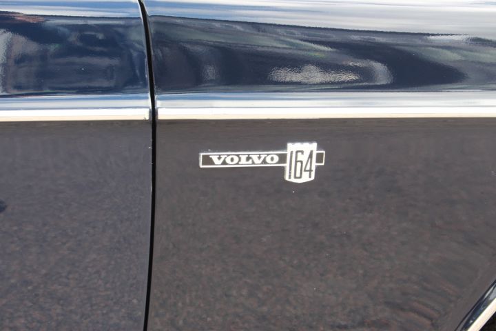 374378--97 Volvo 164 -70