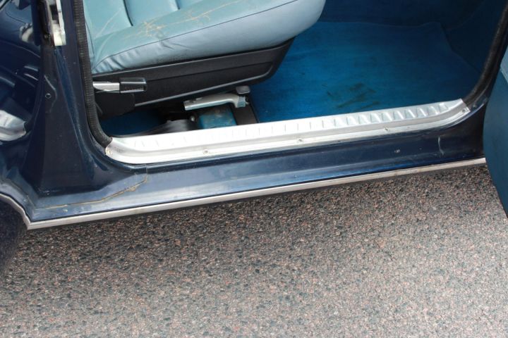 374378--94 Volvo 164 -70