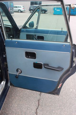 374378--93 Volvo 164 -70