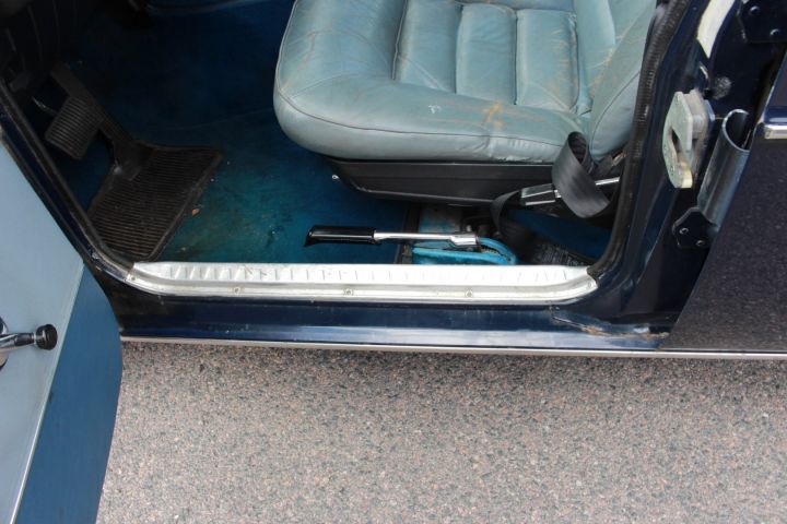 374378--89 Volvo 164 -70