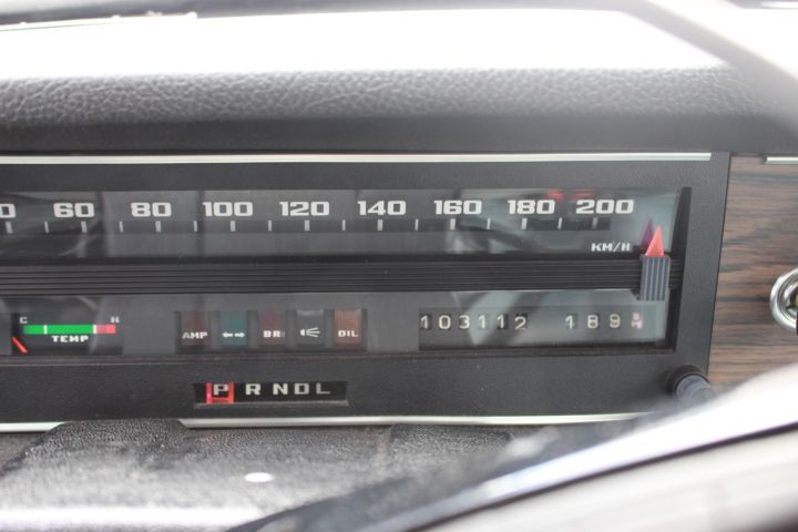 374378--90 Volvo 164 -70