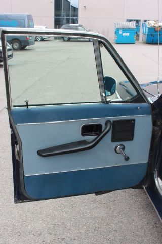 374378--90 Volvo 164 -70