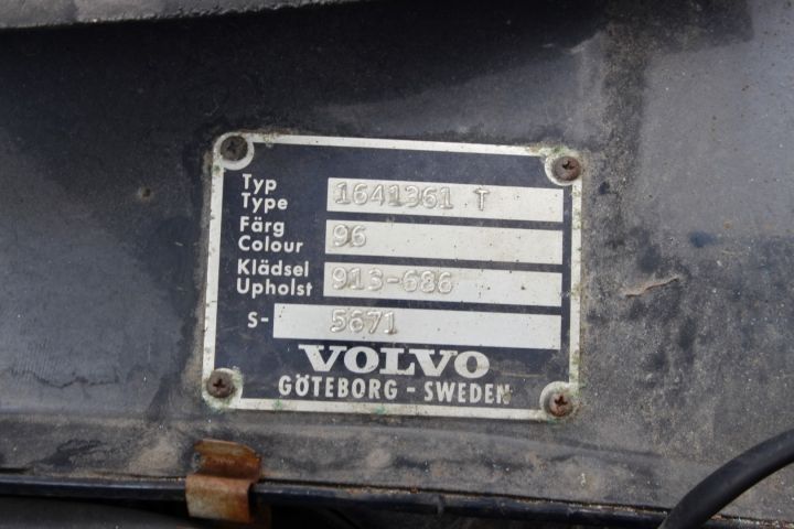 374378--84 Volvo 164 -70