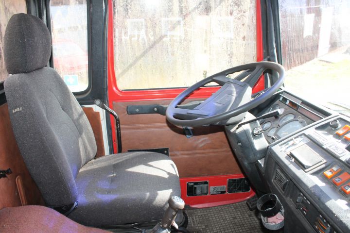 367728--45 VOLVO F7 6X2 (NDG361)