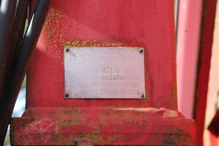 367728--44 VOLVO F7 6X2 (NDG361)