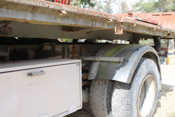367728--43 VOLVO F7 6X2 (NDG361)
