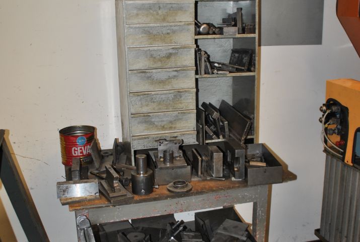 374588-5 Skruvpress manuell mm