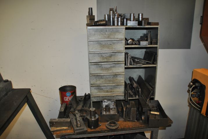 374588-8 Skruvpress manuell mm