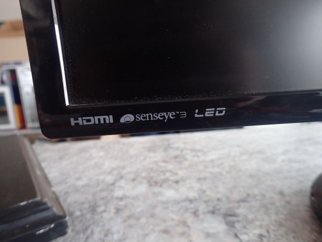 353537-1 24 "Computer Display LED Benq GL 2460.