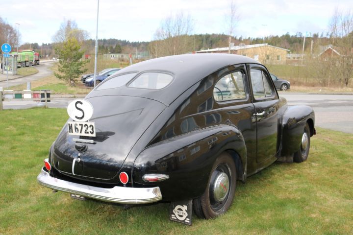 320986--13 Volvo PV 444 -47