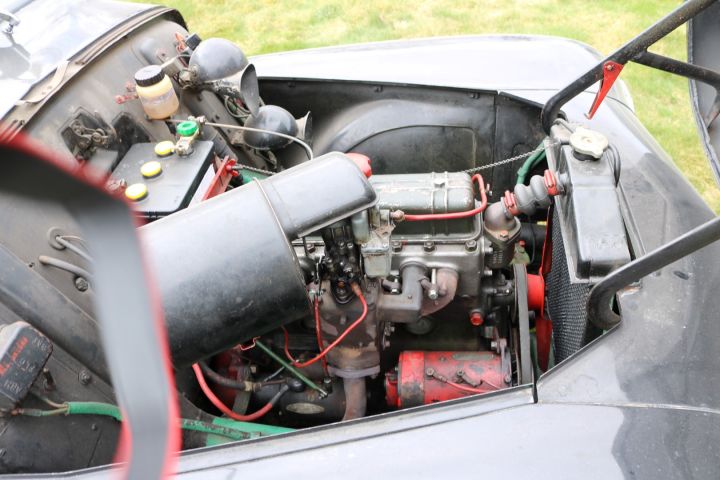 320986--7 Volvo PV 444 -47