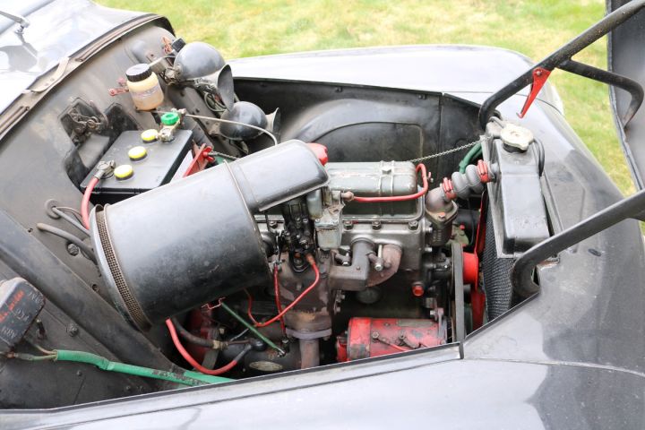 320986--5 Volvo PV 444 -47