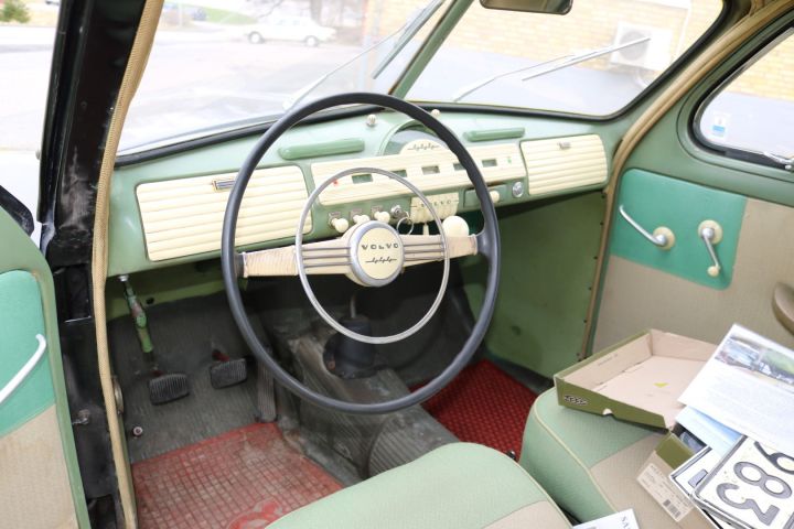 320986--3 Volvo PV 444 -47