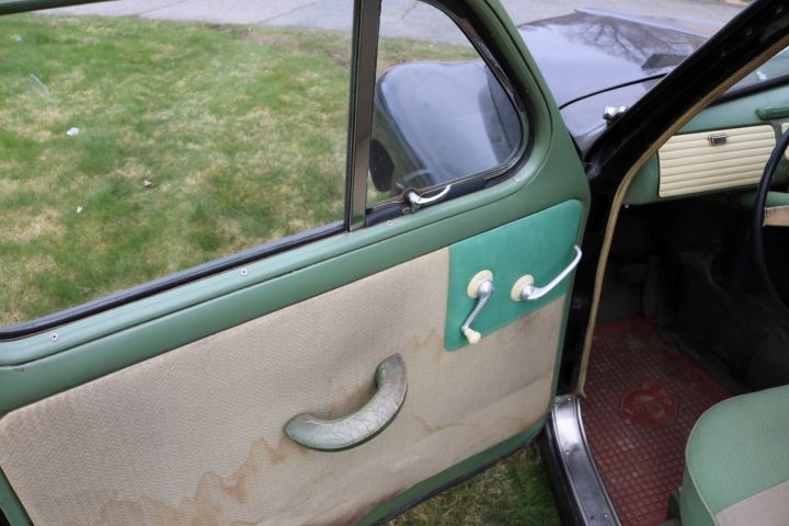 320986--1 Volvo PV 444 -47