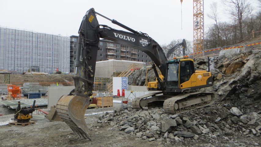 374994-0 Volvo EC240C