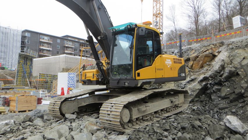 374994-2 Volvo EC240C