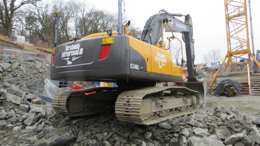 374994-6 Volvo EC240C