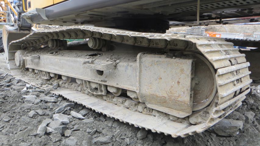 374994-7 Volvo EC240C