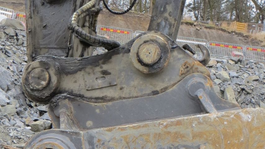 374994-10 Volvo EC240C