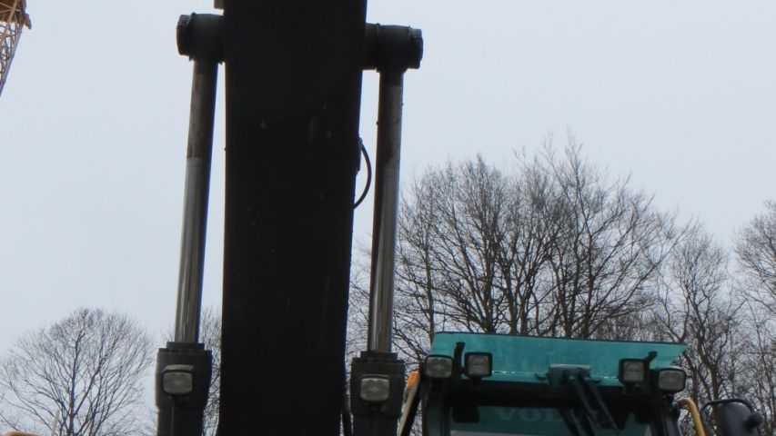 374994-12 Volvo EC240C