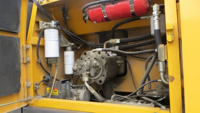 374994-13 Volvo EC240C