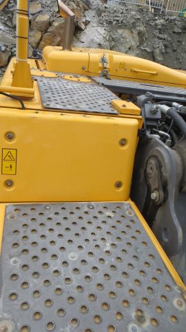 374994-16 Volvo EC240C