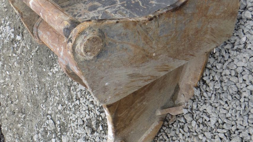 374994-24 Volvo EC240C