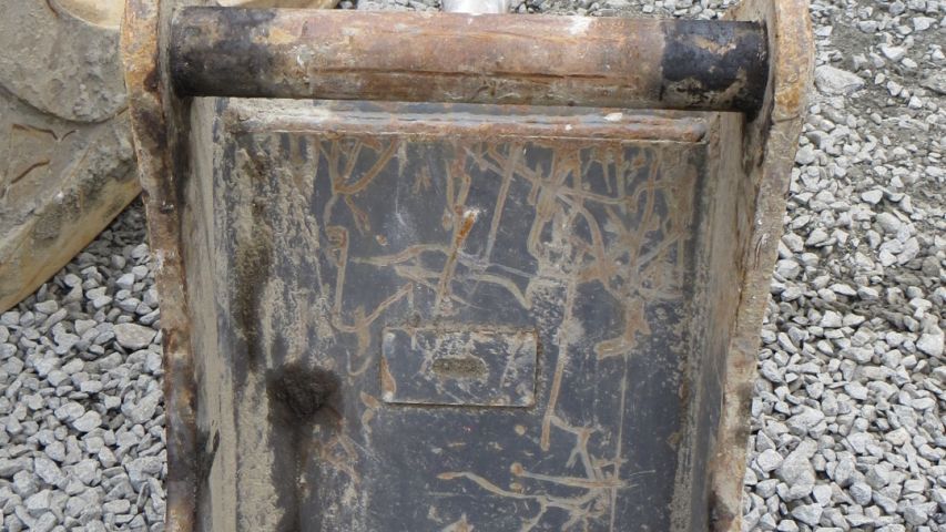 374994-25 Volvo EC240C