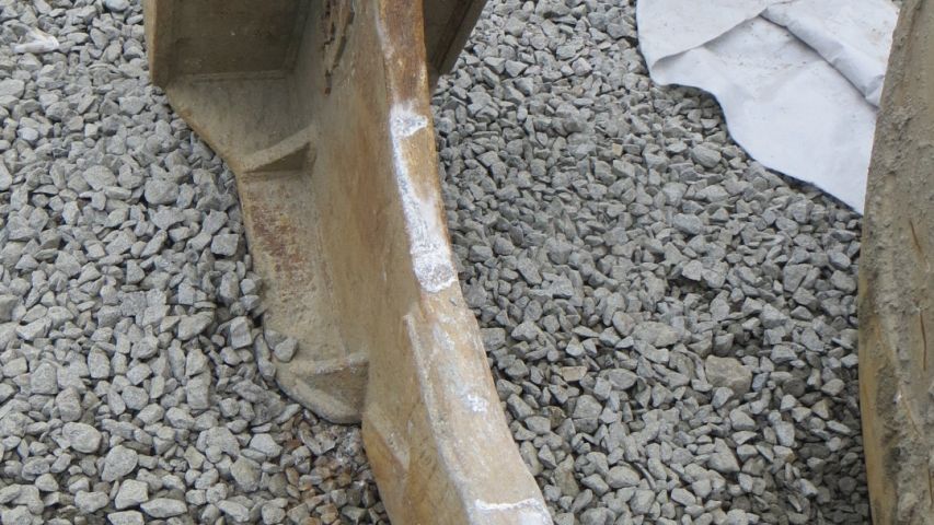 374994-25 Volvo EC240C