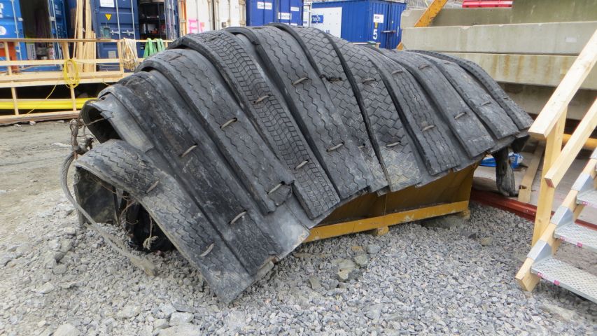 374994-30 Volvo EC240C