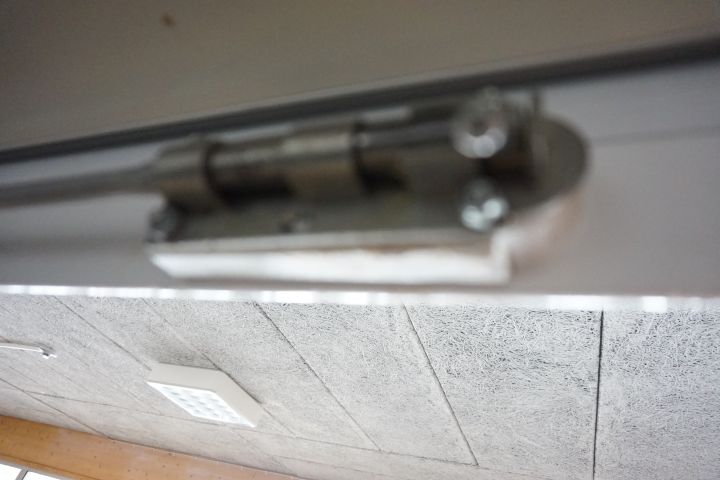 375743--3 Motordrivet jalusi