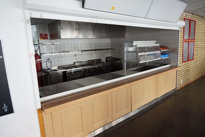 375743-0 Motordrivet jalusi