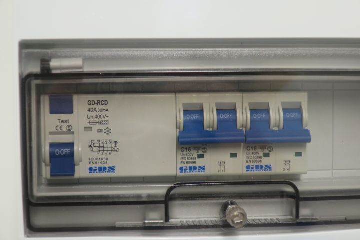 376131-2 4 st byggcentraler GDS Electric 16A ( Made for Norway )