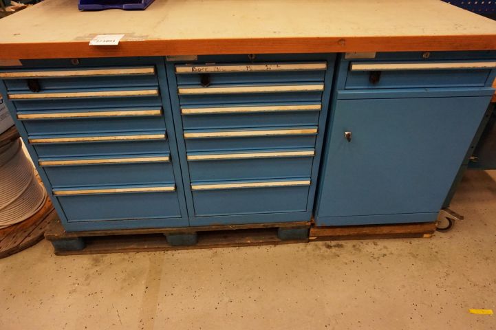 373891-2 FAMI tool cabinet
