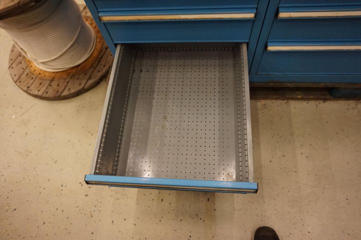 373891-8 FAMI tool cabinet