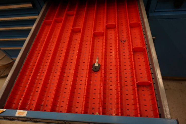 373891-9 FAMI tool cabinet
