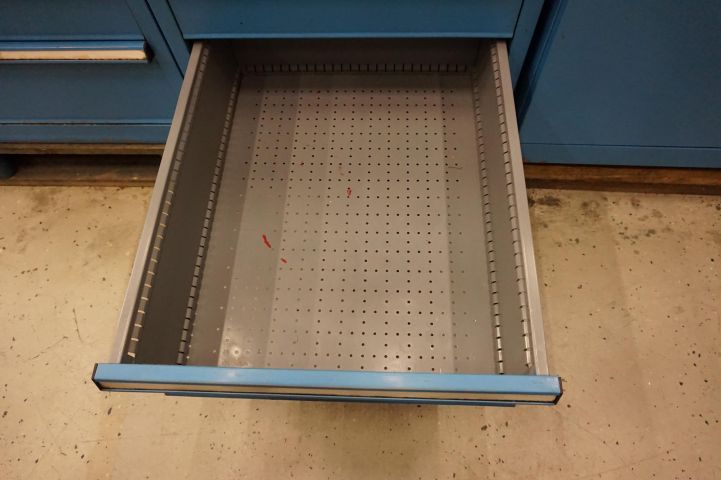 373891-14 FAMI tool cabinet