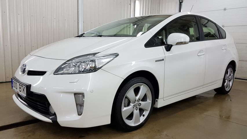 376843-2 Toyota Prius Executive 1.8 HSD 73kW