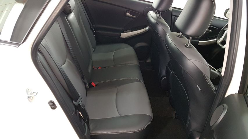 376843-9 Toyota Prius Executive 1.8 HSD 73kW