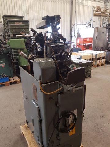 255290-6 4 Traub A15 + 2 spare part machines